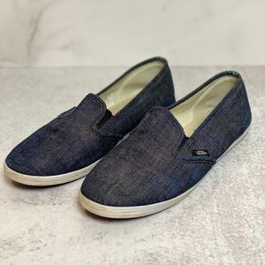 VANS SLIP ON SNEAKERS